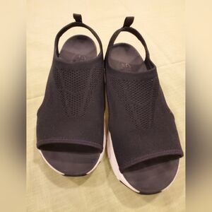 Skechers Women's Black Knit Sandals